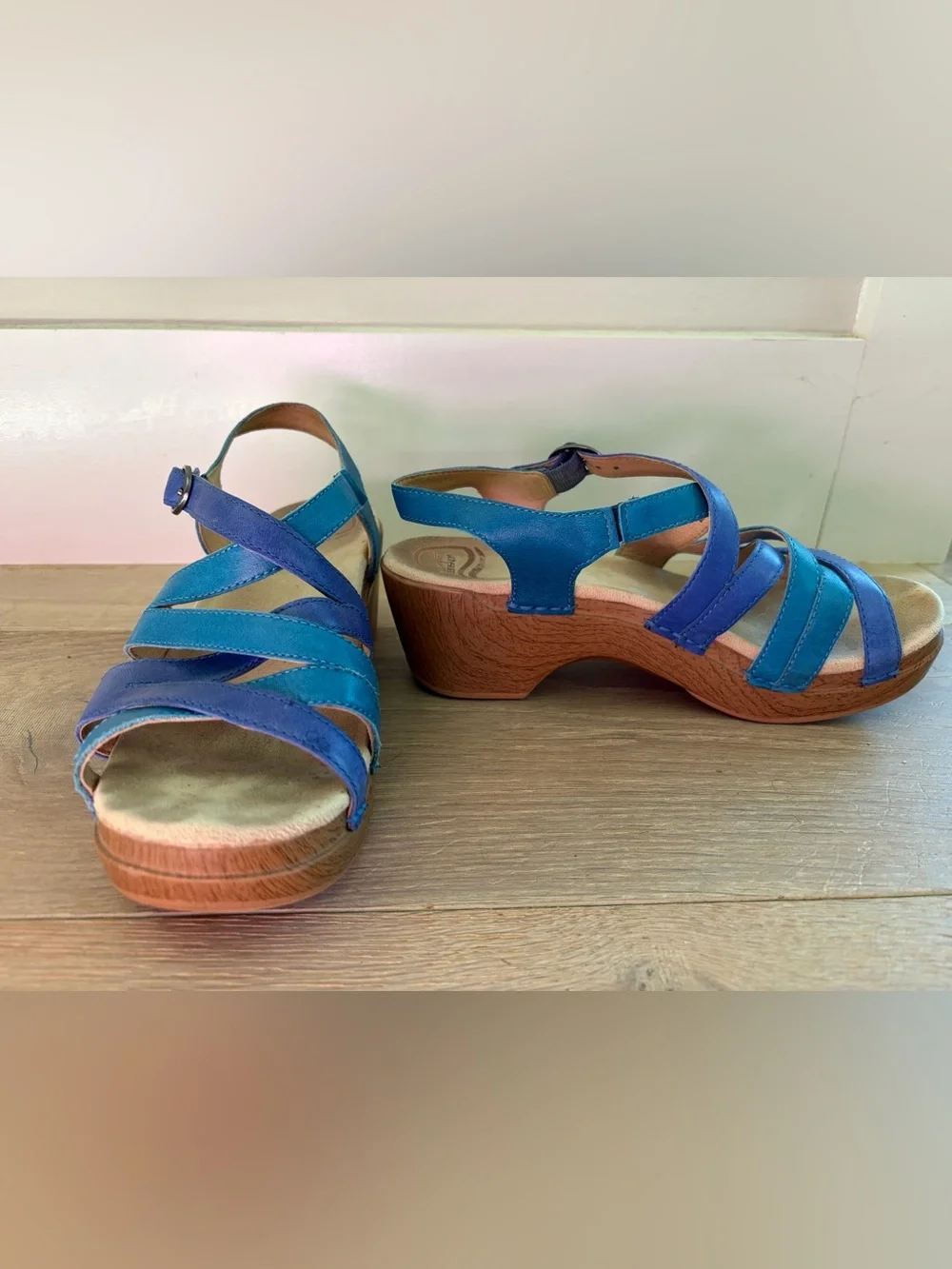 Dansko Stevie wedge sandals blue strappy beach summer preppy - Picture 3 of 9
